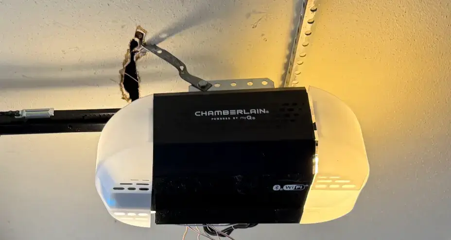 Chamberlain garage door opener replacement in San Antonio TX