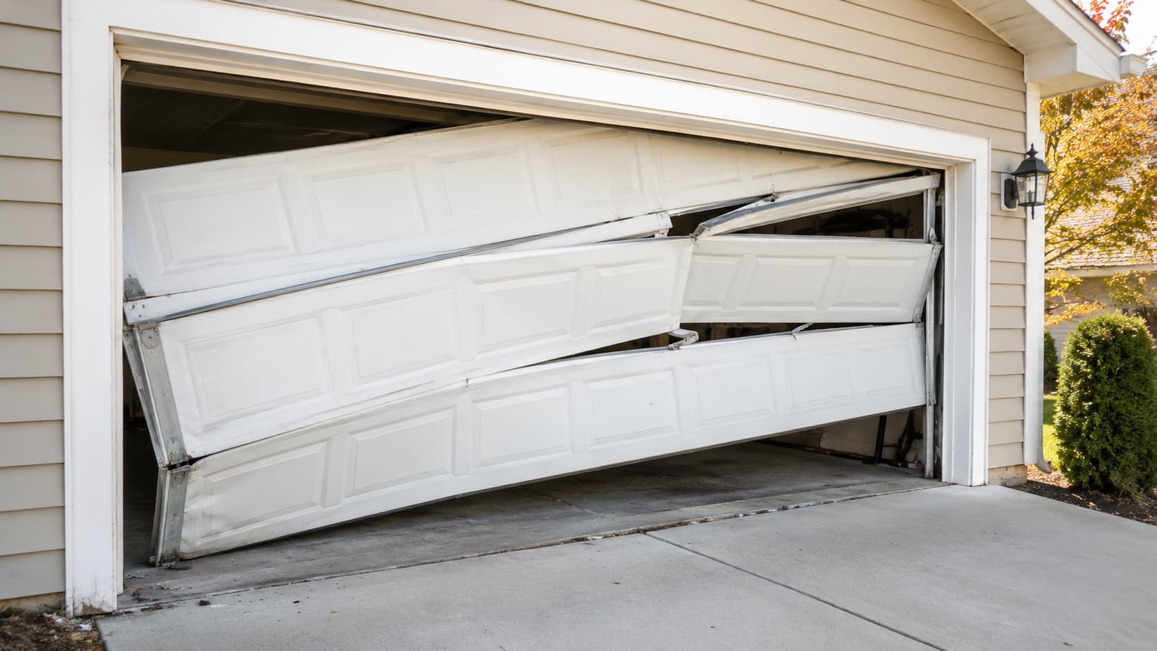 broken garage door in san antonio